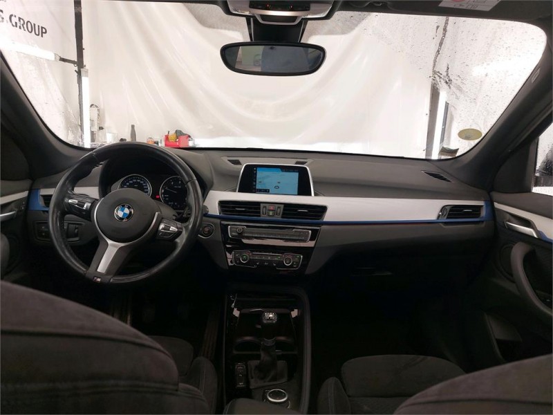 BMW X1 xDrive18D Techo panorámico.