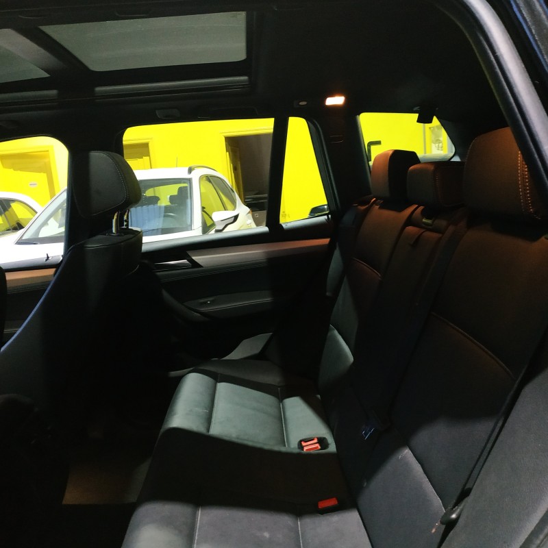 BMW X3 Sdrive18d Business Pak M-Sportkit 8V